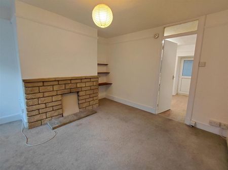 North Street, Crewkerne, Somerset - Photo 2