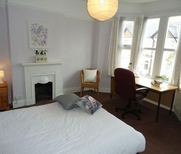 4 bedroom terraced house to rent - Photo 6