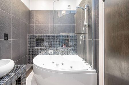 2 bedroom end of terrace house to rent - Photo 5