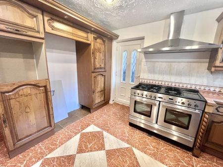3 bedroom detached house to rent - Photo 3