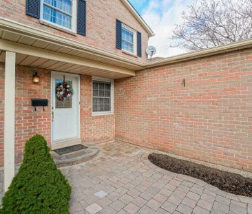 For Lease - 6272 Kindree Circle Unit# MAIN AND 2ND FLOOR, Mississau... - Photo 5