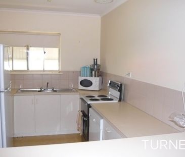 Low maintenance coastal living in Largs North - Photo 1