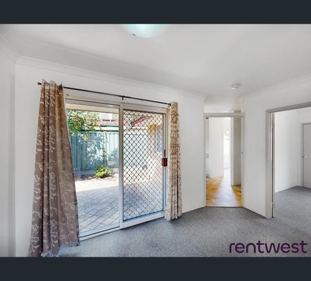 8/31 Third Avenue, Kelmscott, WA 6111 - Photo 5