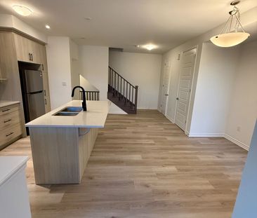 For Lease - 26 Ennerdale Street, Barrie, Ontario - Photo 6