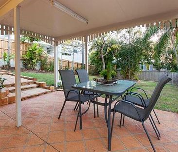 Convenient Location - Air Conditioning - Great Size Yard - Photo 1