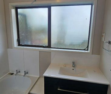 COSY ON CARRUTH - Photo 1