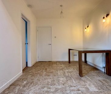 22 Irwin Place, Donaghcloney, BT66 7LN - Photo 4