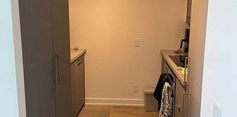 Wilson Ave & Tippett Road Furnished Bright +Spacious 2Bdrm Modern - Photo 2