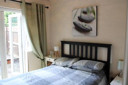 2 bedroom maisonette to rent - Photo 5