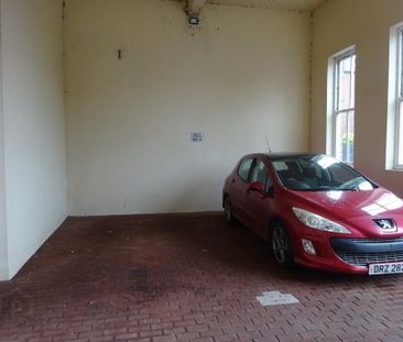 10 Rossmore Apartments, 48 Rossmore Drive, Belfast, BT7 3LA - Photo 2