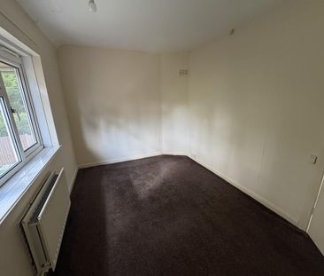 2 bedroom semi-detached house to rent - Photo 2