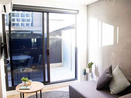 3 Bed Duplex - Photo 2