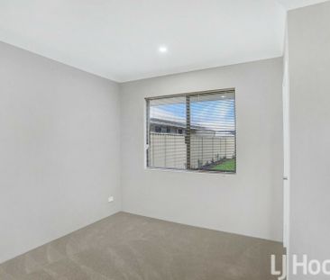 Modern Coastal Living � Spacious 4 Bedroom Home with Theatre Room - Photo 3