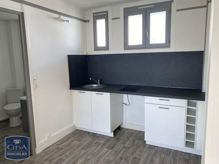 Location Appartement 2 pièces 43m² CHATEAUROUX 36000 - Photo 2