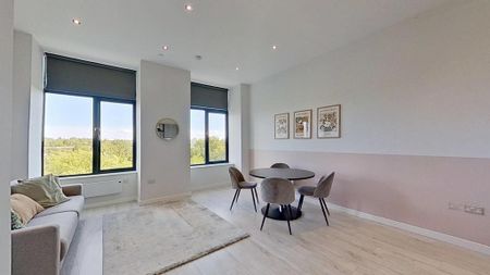 2 bedroom flat to rent - Photo 3