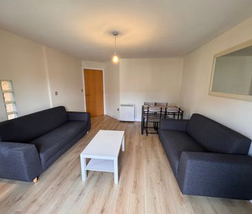 Kingfisher House, Lawrence Street - P10555 - Photo 2