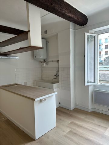 Location Appartement 2 pièces 47m² TOULON 83000 - Photo 5