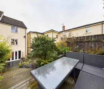 4 bedroom terraced house to rent - Photo 5