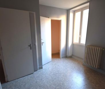 Location Appartement 2 pièces 41m² AUBENAS 07200 - Photo 1