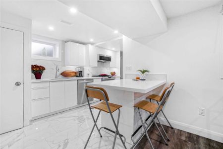 For Lease - 117 St Johns Road Unit# Lower, Toronto, Ontario - Photo 3