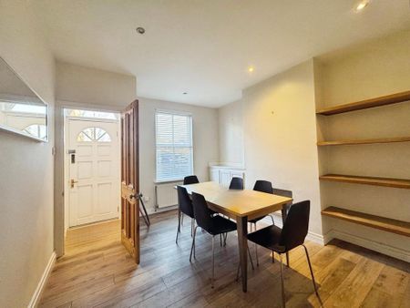 2 bedroom terraced house to rent - Photo 2