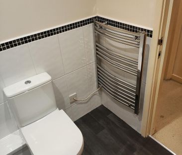 2 bedroom apartment to rent - Photo 6