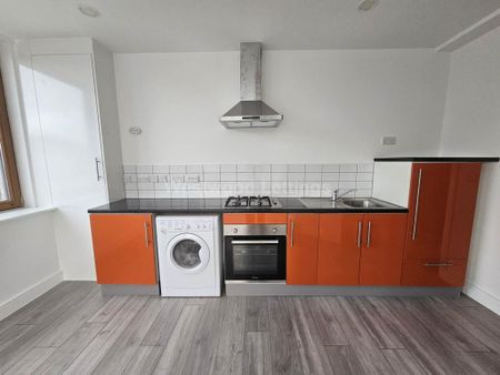 2 bedroom apartment to rent - Photo 5