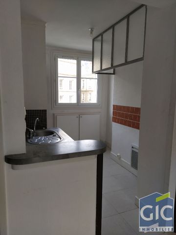 Location Appartement 2 pièces 40m² - Photo 4