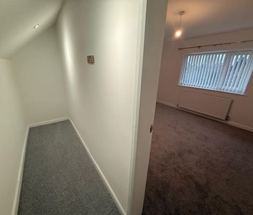 Ince Avenue, Wirral - Photo 1