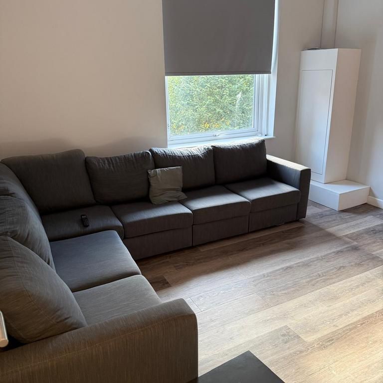 1 bedroom in a house share to rent - Photo 1