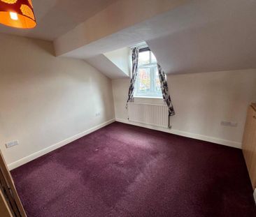 3 bedroom end of terrace house to rent - Photo 4