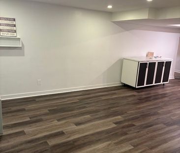 For Lease - 952 Farnham Road Unit# Basement, London South, Ontario - Photo 4