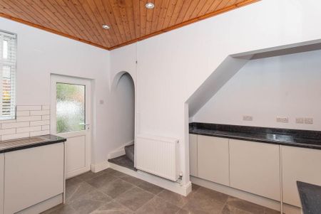 3 bedroom terraced house to rent - Photo 5