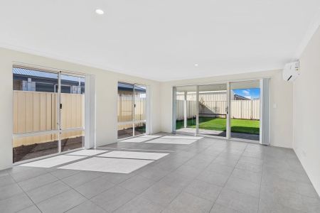 Beachside Family Living at Its Best - 3 Anaconda Loop, Dawesville - Photo 5