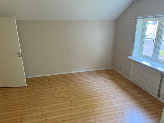 Glasarbetarvägen, Älmhult - Photo 1