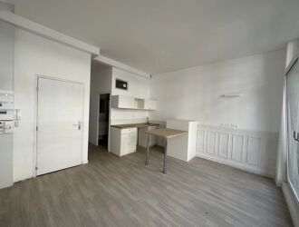 Location Appartement 2 pièces 29 m2 à Saint-Quentin - Photo 5