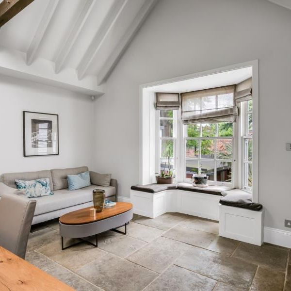 3 bedroom terraced house to rent - Photo 1