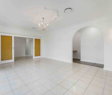 445 Hoxton Park Road Hinchinbrook - Photo 1