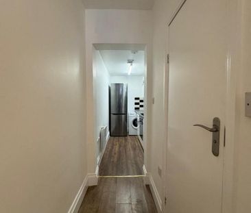 Studio to rent - Photo 6