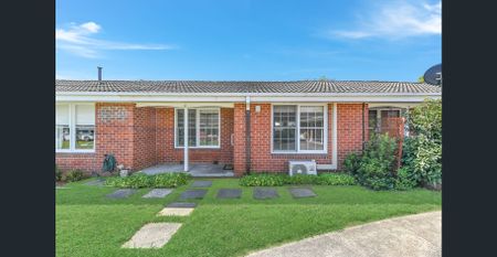 Modern Living Steps away from Mt Eliza Village - Water Included - Photo 5
