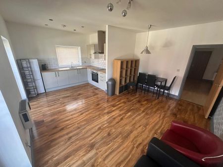 1 bedroom flat to rent - Photo 2