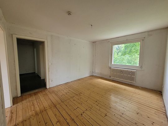 Gemütliche 3-Zimmer-Wohnung für Selbstrenovierer *** 500 € Renovierungsgutschrift *** - Foto 1