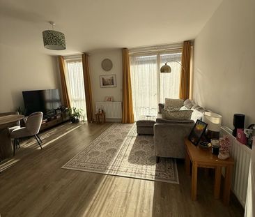 2 Bed Flat, Chesterton House, HA1 - Photo 3