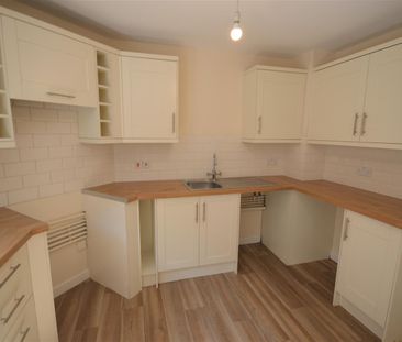 3 bed house to rent in Burgess Street, Leominster, HR6 - Photo 3