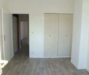 Appartement À Louer 2 Pièces , 37 M² - Photo 3