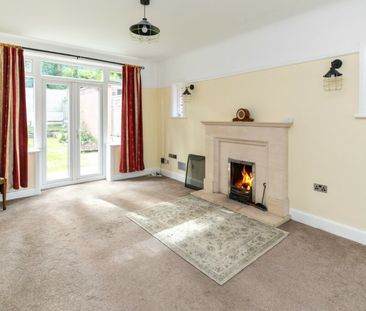 3 Bed Detached House in Queens Park - Photo 2