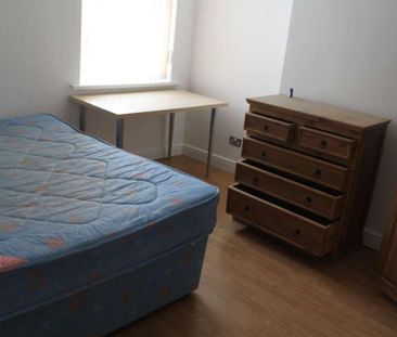 6 bedroom terraced house to rent - Photo 4
