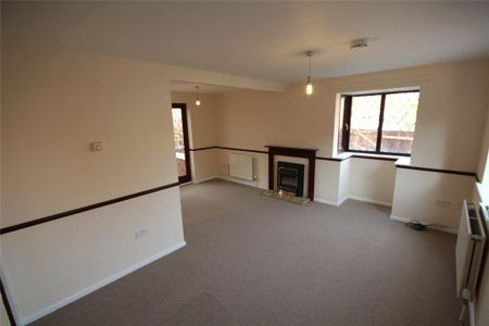 3 bedroom detached house to rent - Photo 2