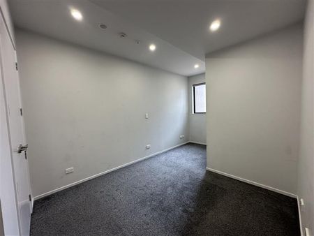 Great 1 Bedroom Apartment - Photo 2