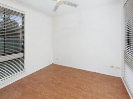 Family Living in Kings Langley - 3 Bedrooms! - Photo 1